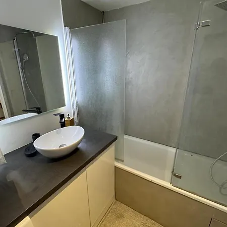 Escale Orly Airport 8 Min Apartment